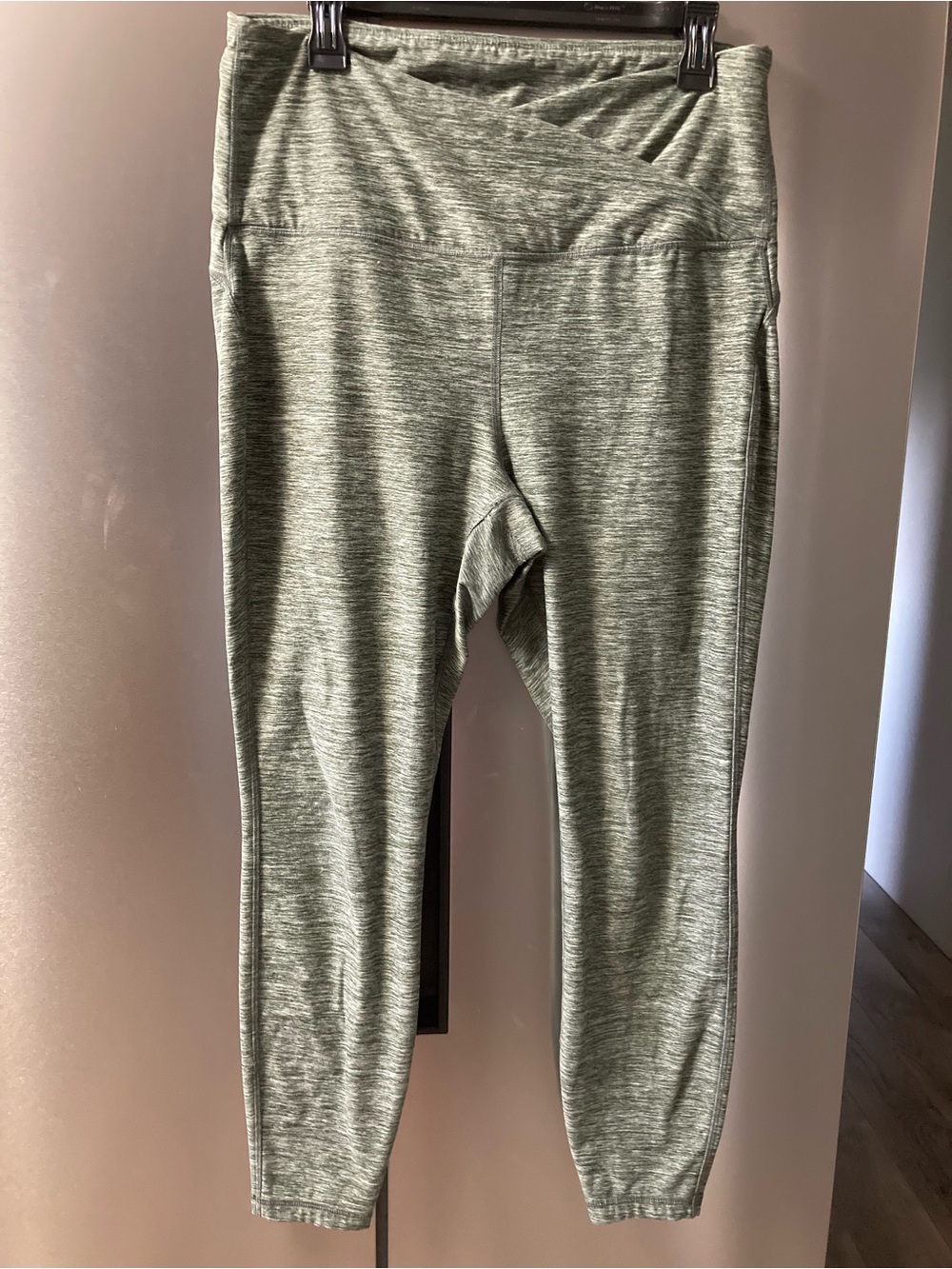 ⭐️⭐️ all in motion Heather Sage High-Waist Performance Leggings -XL